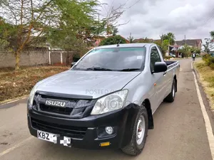 Isuzu D-MAX 2013 Silver