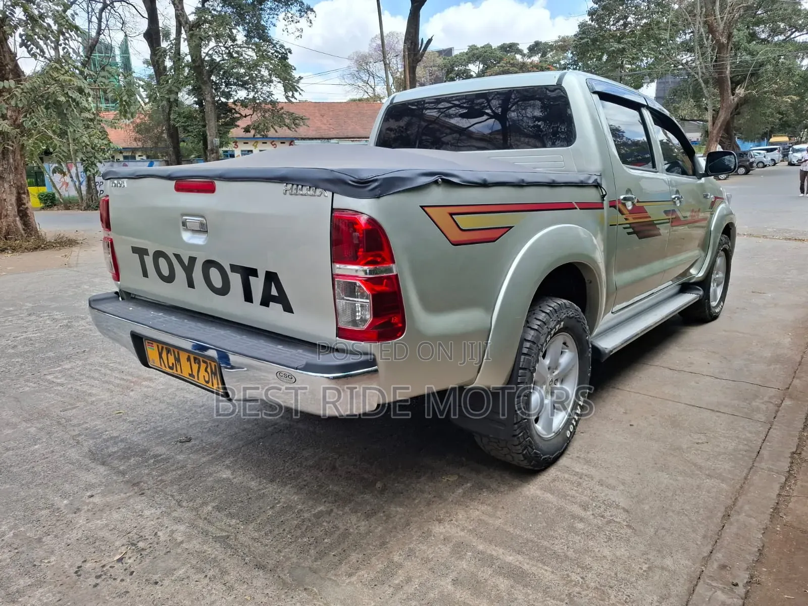 Toyota Hilux 2010 Silver