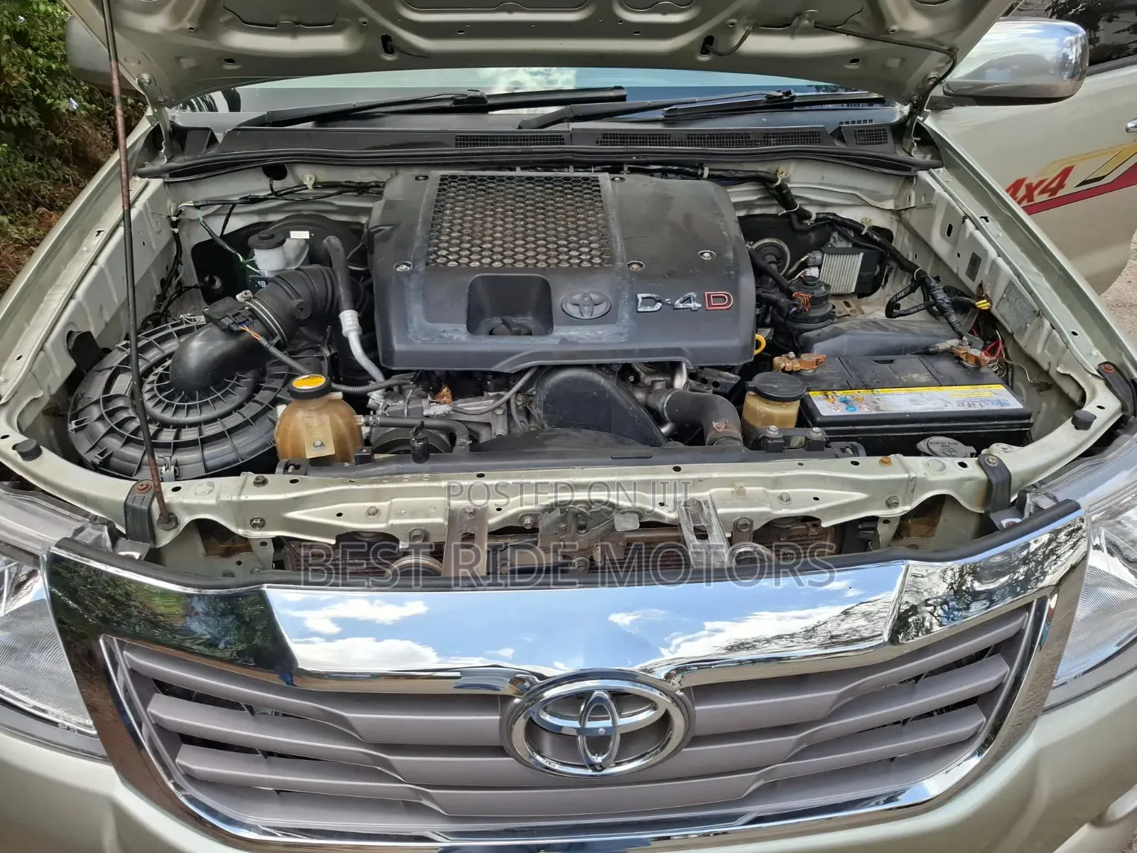 Toyota Hilux 2010 Silver