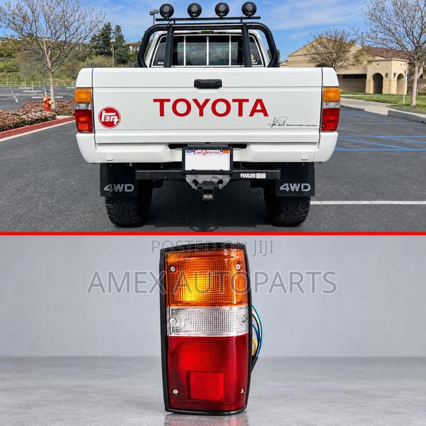 Toyota Hilux Yn55 65 84 - 87 P Up Tail Lamp Assy Black - main view
