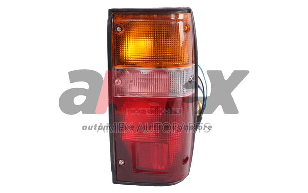 Toyota Hilux Yn55 65 84 - 87 P Up Tail Lamp Assy Black - thumbnail 2