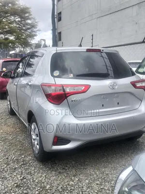 Toyota Vitz 2019 Silver