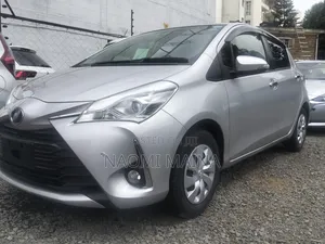 Toyota Vitz 2019 Silver