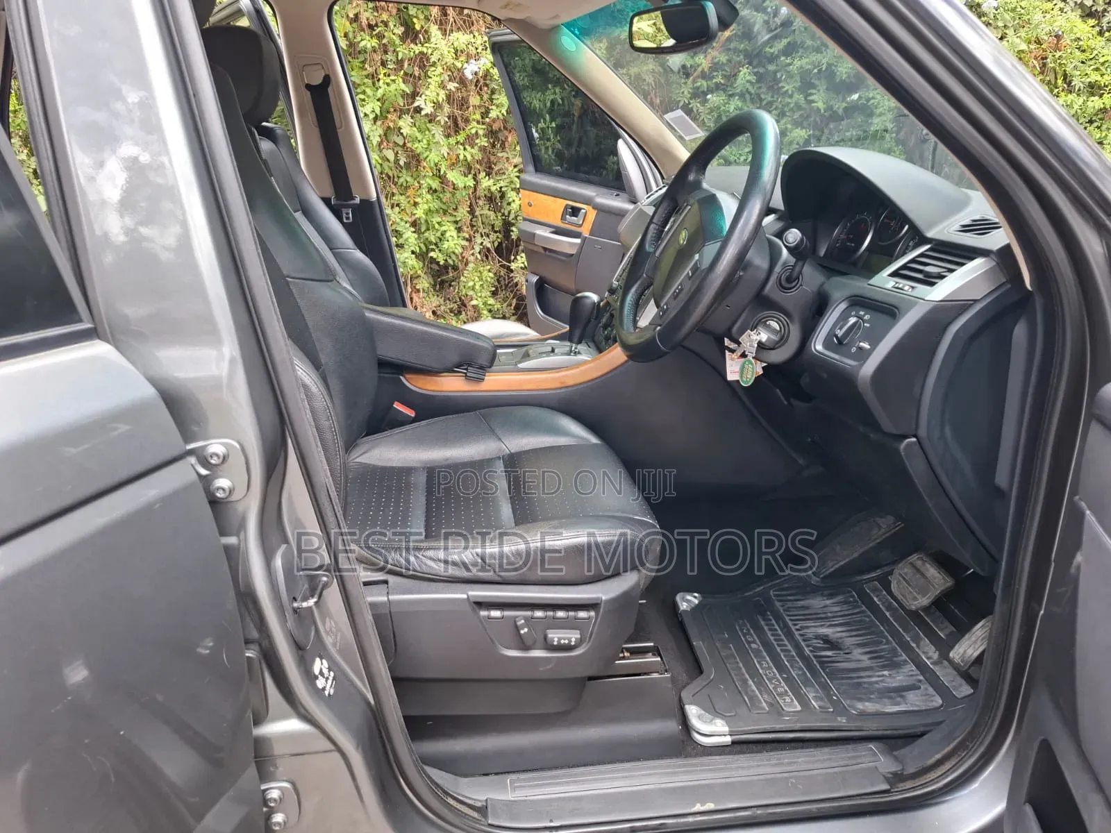 Land Rover Range Rover Sport Supercharged 4x4 (4.2L 8cyl 6A) 2007 Gray