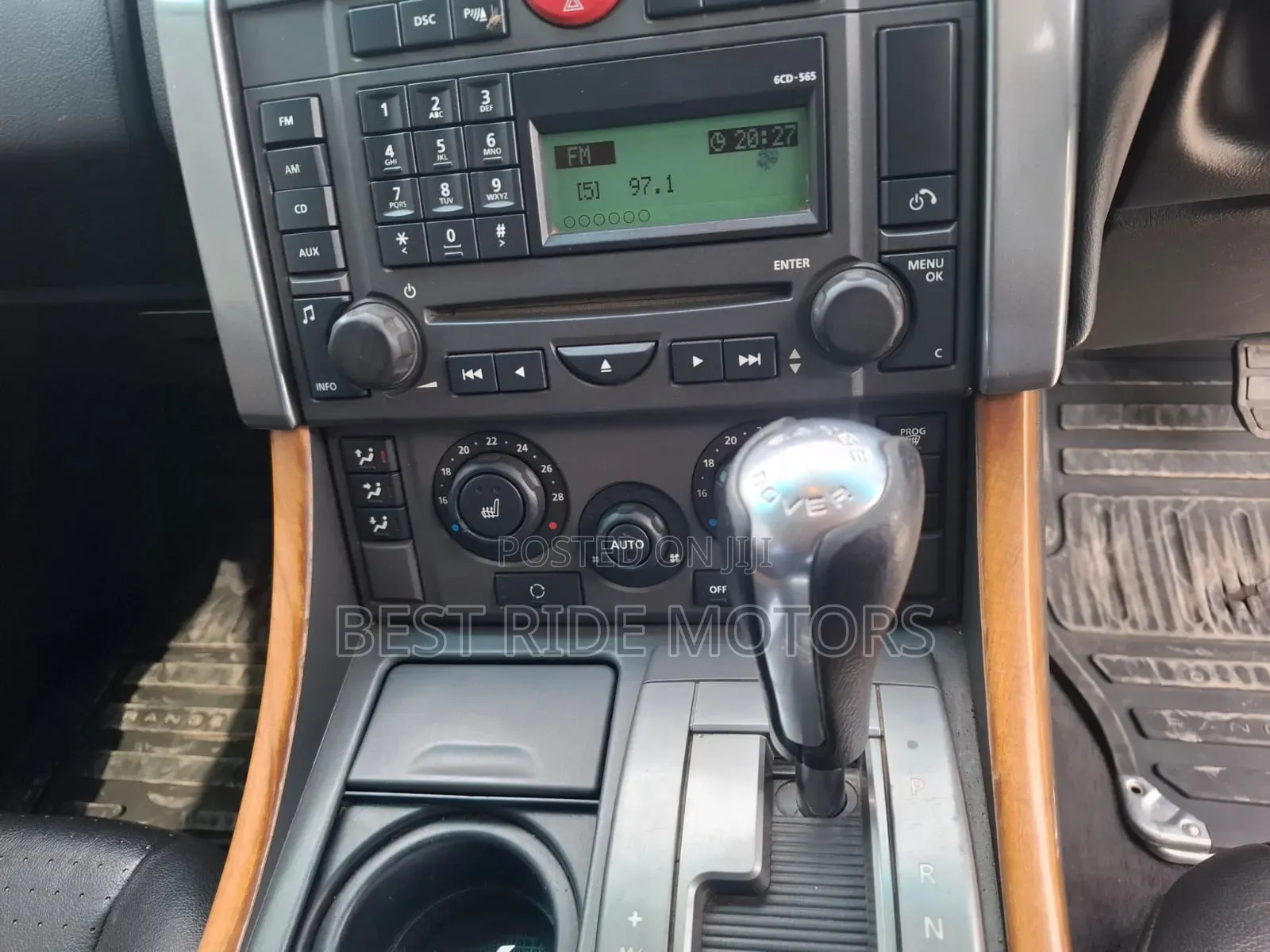 Land Rover Range Rover Sport Supercharged 4x4 (4.2L 8cyl 6A) 2007 Gray