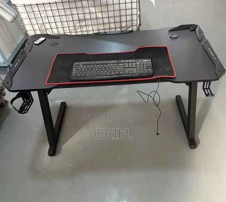 Office Desk : Gaming Computer Table
