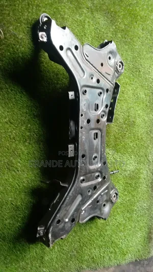Hyundai Santa Fe Cross Member/Engine Crandle