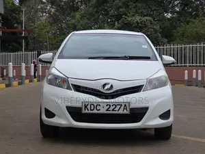 Toyota Vitz 2013 White