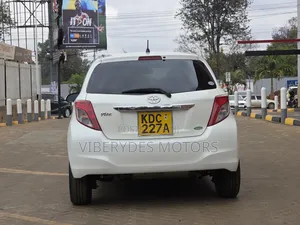 Toyota Vitz 2013 White