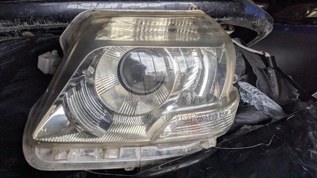 Toyota Sienta 2012 Headlight Xenon
