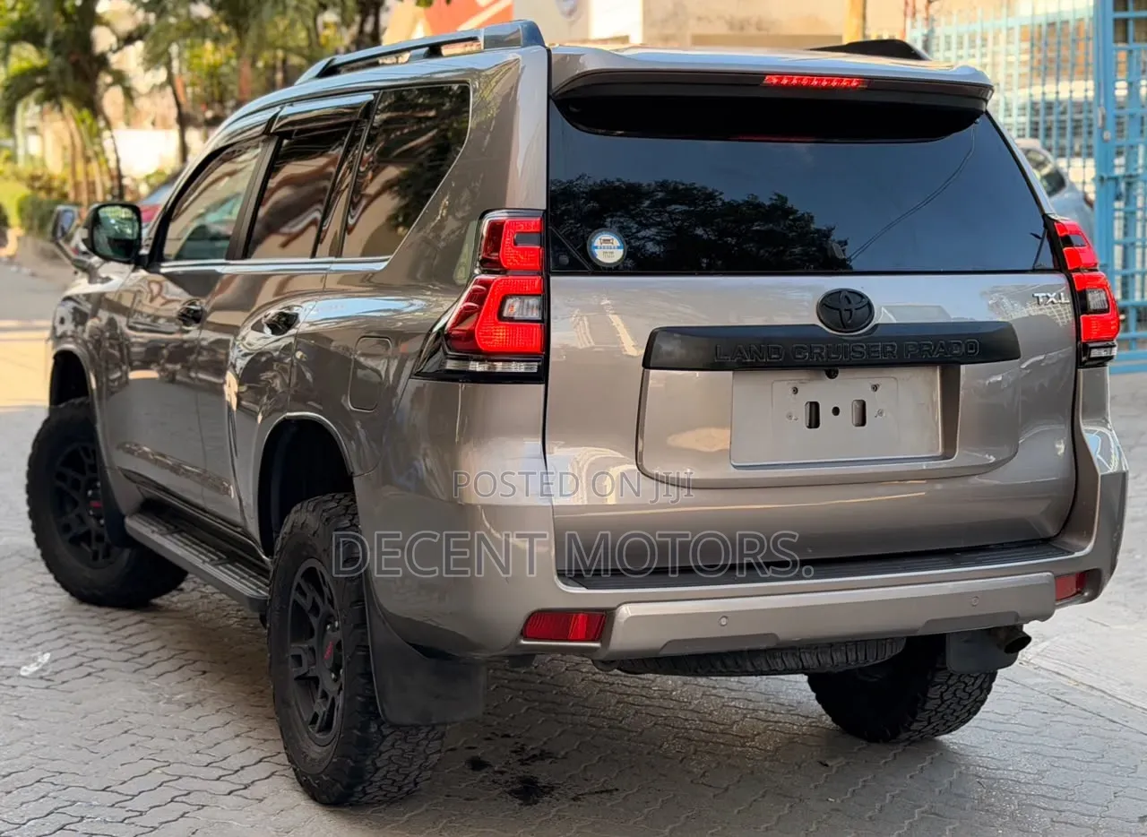 Toyota Land Cruiser Prado 2.8 2020 Brown