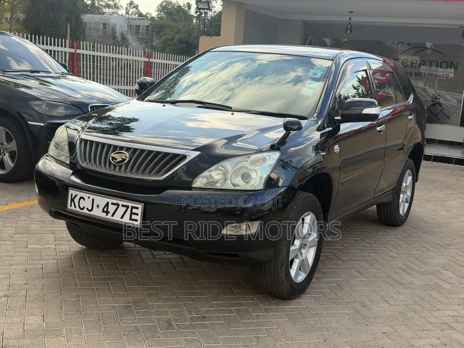 Toyota Harrier 2.4 2010 Black