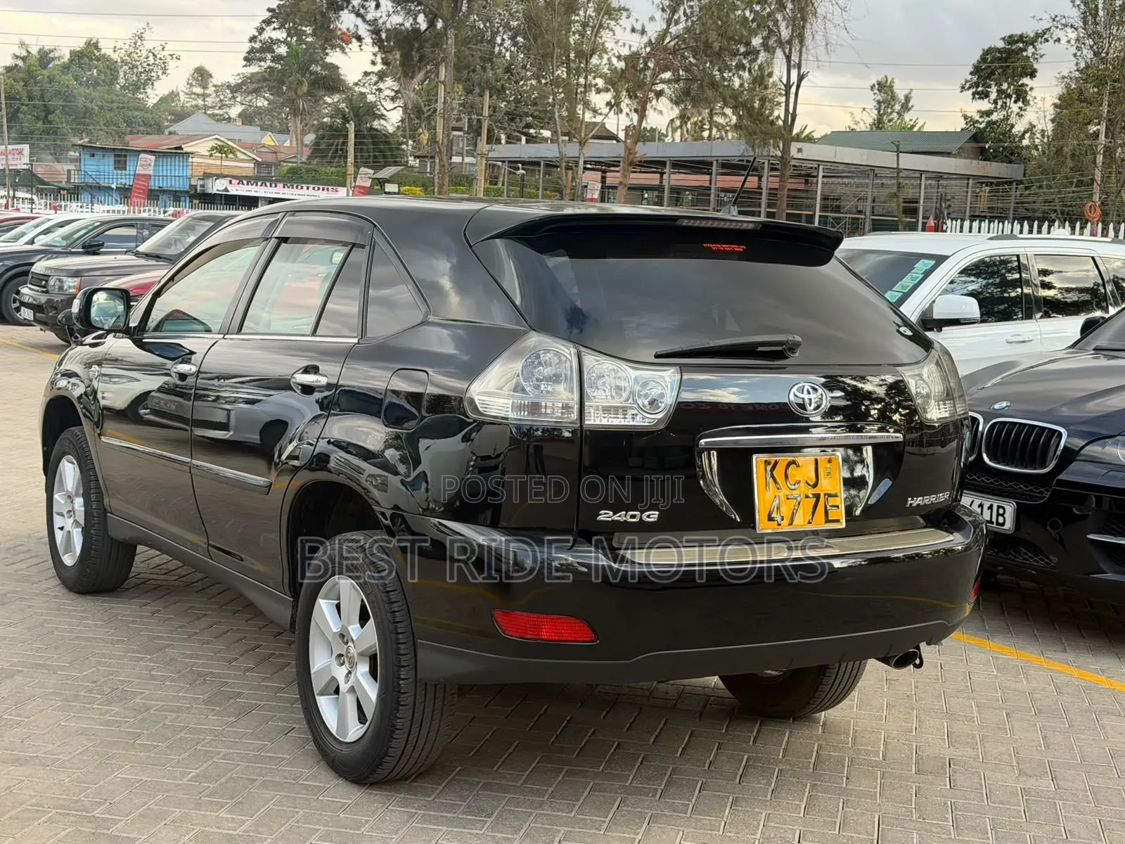 Toyota Harrier 2.4 2010 Black