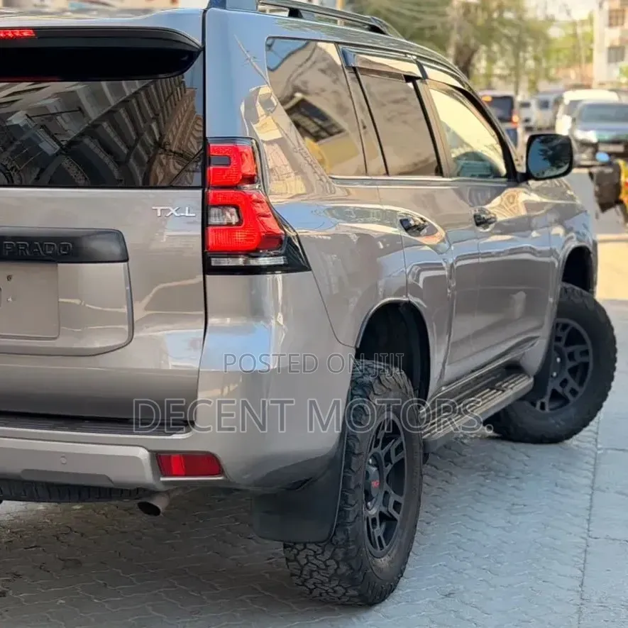 Toyota Land Cruiser Prado 2.8 2020 Brown