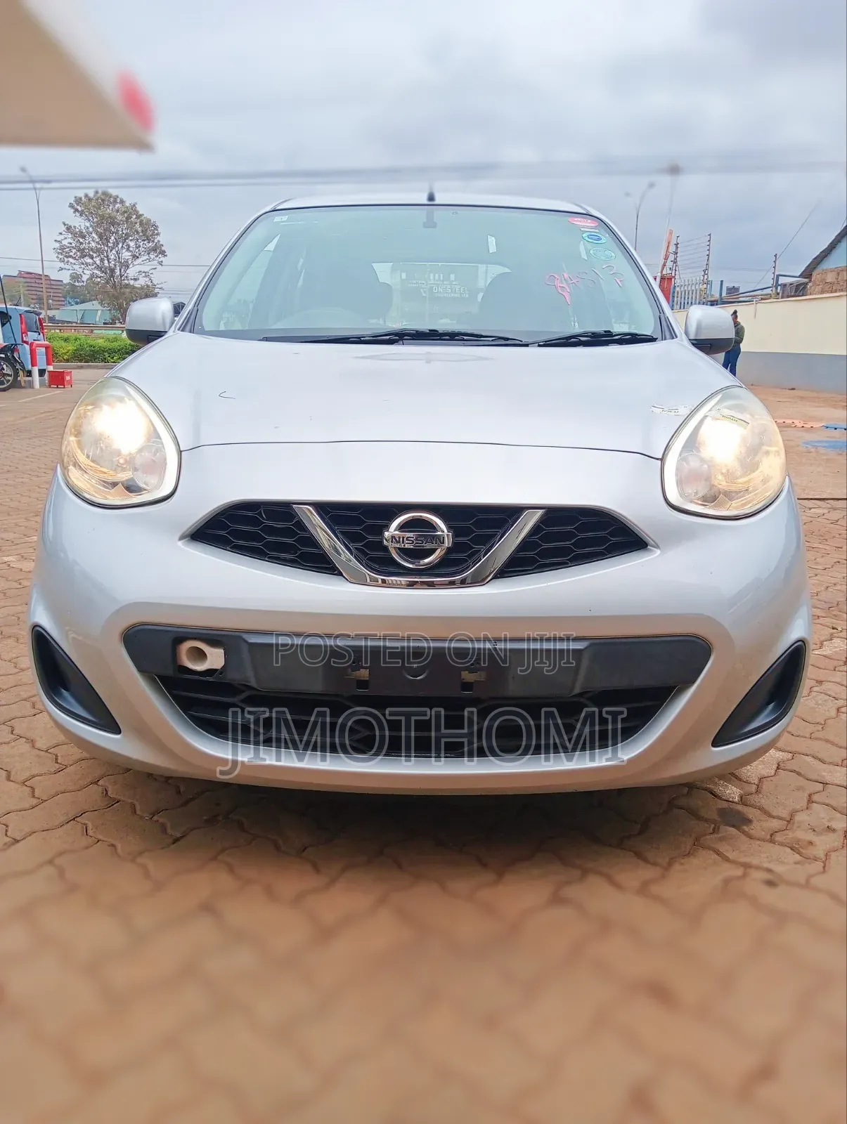 Nissan March 2019 Silver