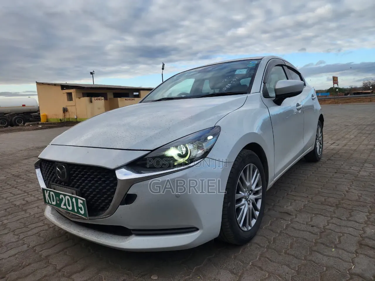 Mazda 2 2019 Pearl