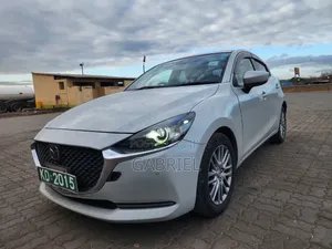 Mazda 2 2019 Pearl