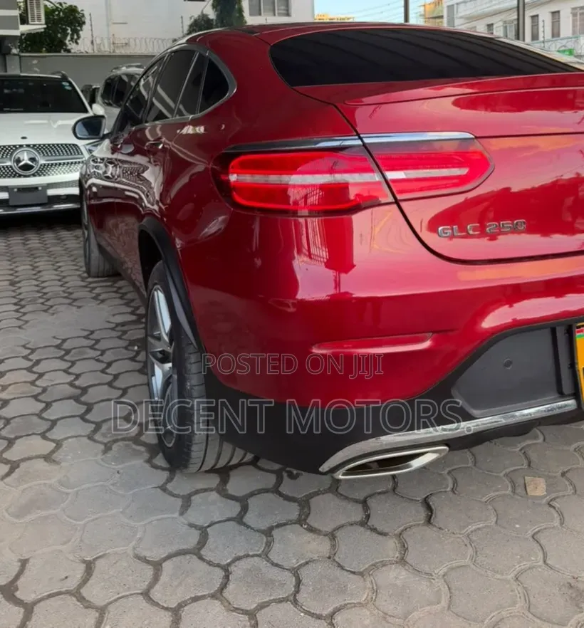 Mercedes-Benz GLC-Class 2018 Red