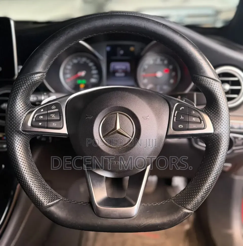 Mercedes-Benz GLC-Class 2018 Red