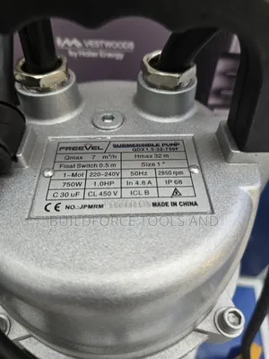 Freevel 1.0HP Submersible Water Pump Model: QDX1.5-32-750F