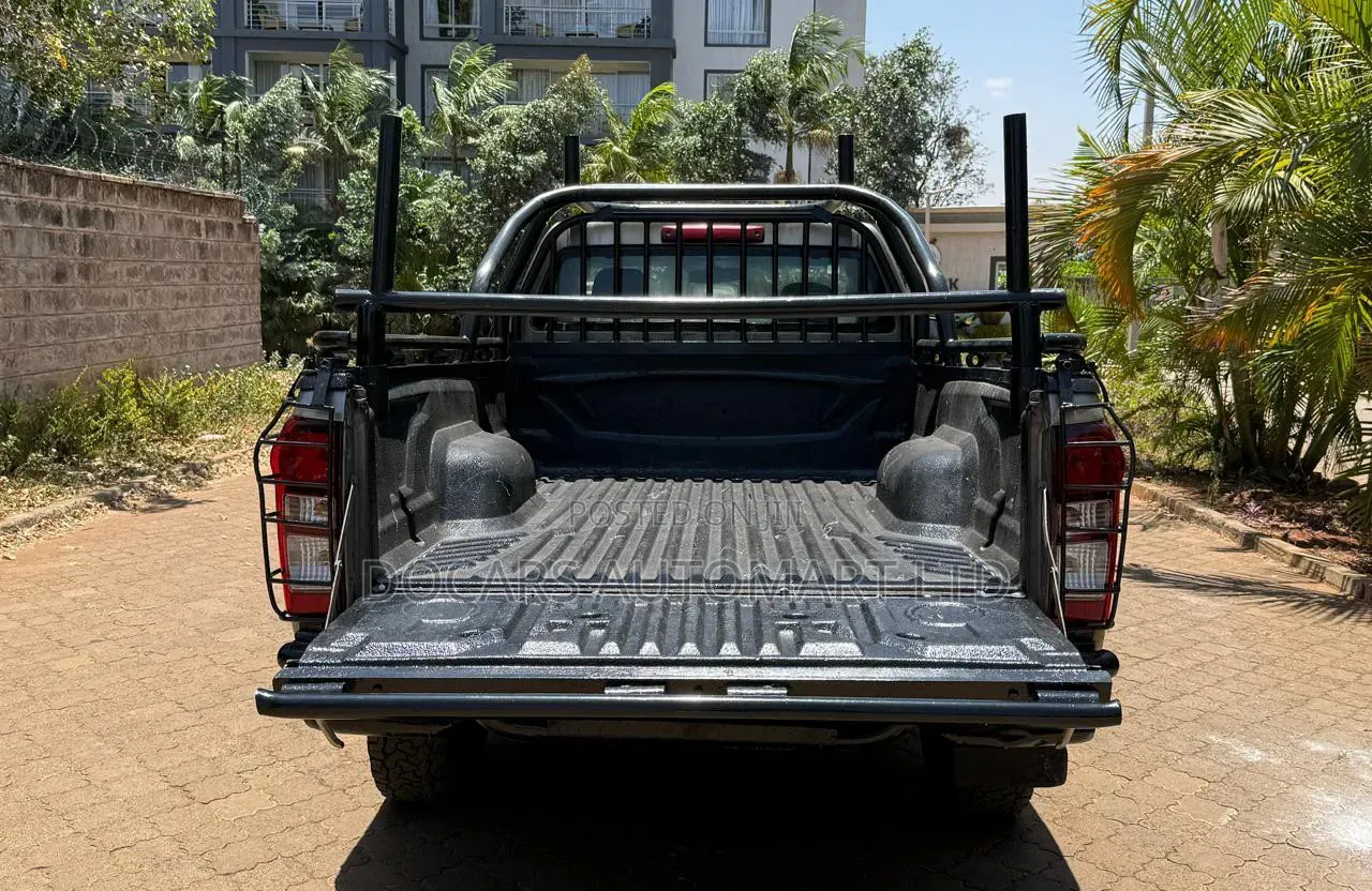 Isuzu D-MAX 2019 Gold