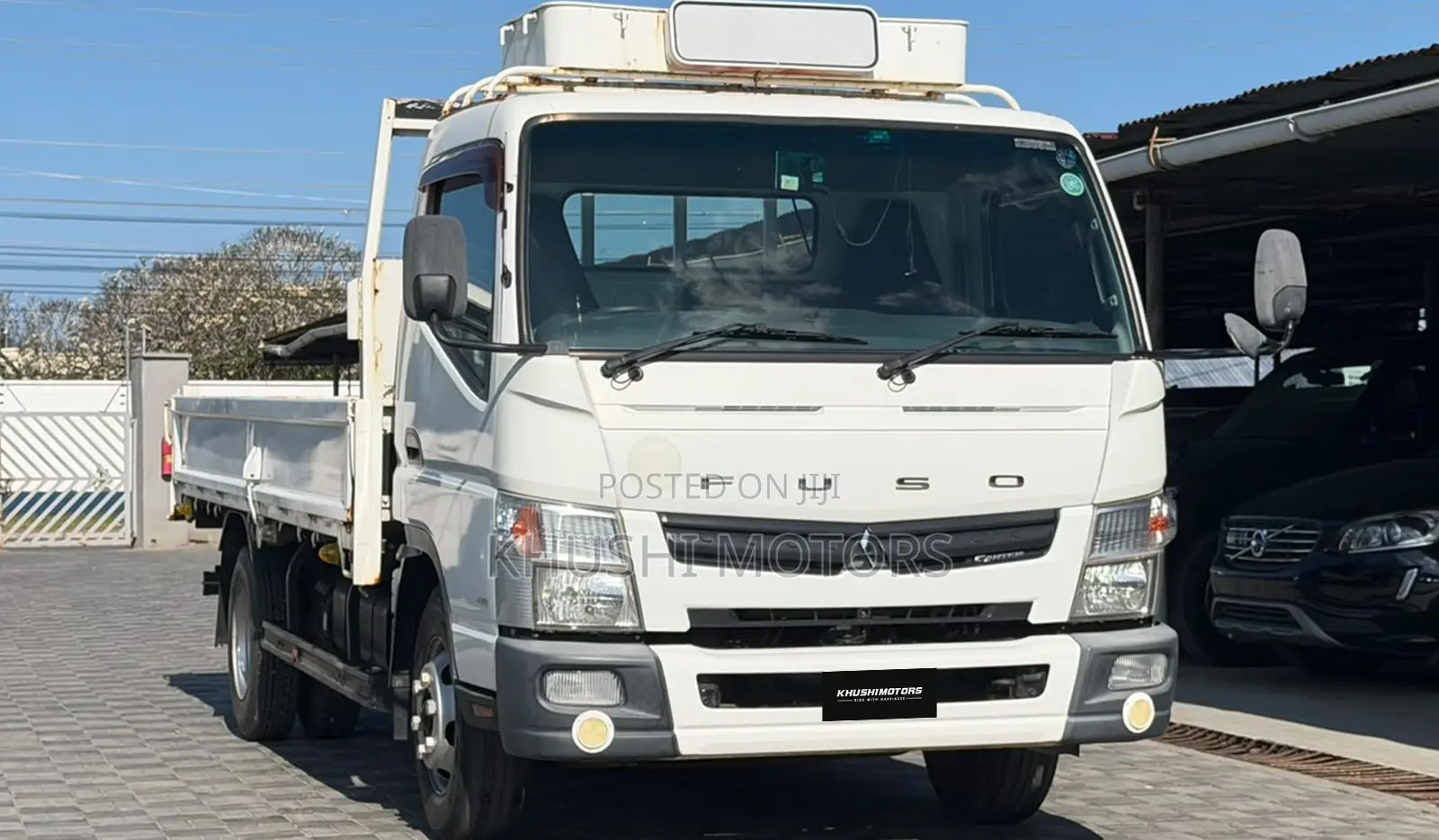 Mitsubishi Fuso Canter 2018 White