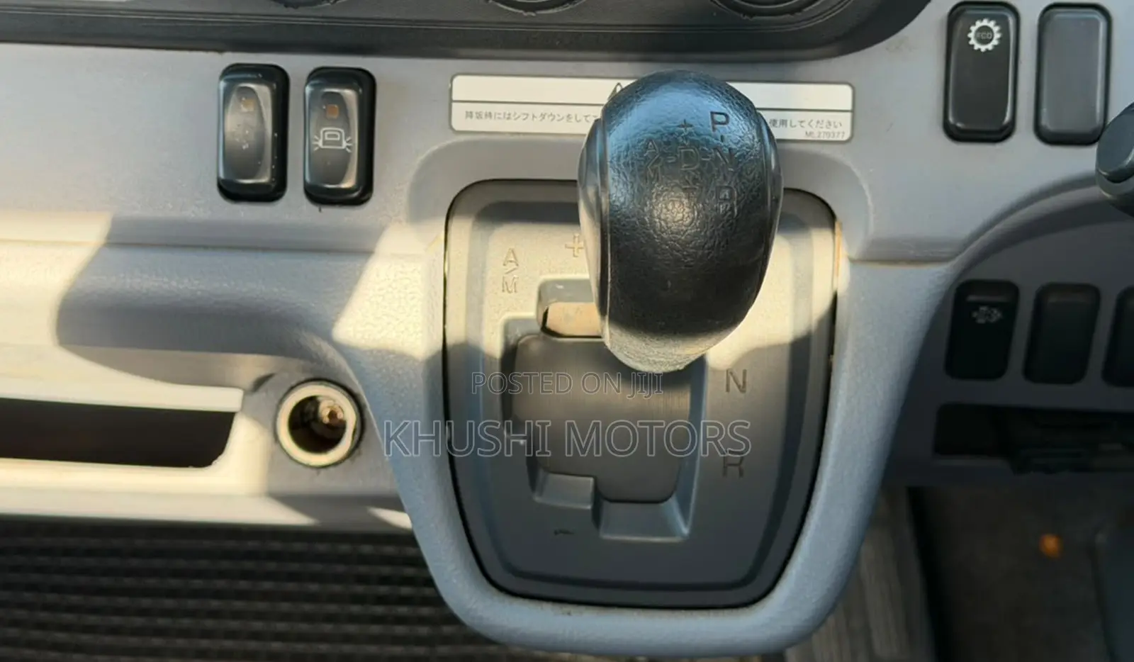 Mitsubishi Fuso Canter 2018 White