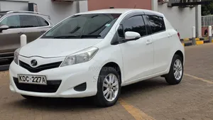 Toyota Vitz 2013 White