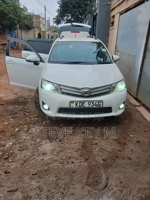 Toyota Corolla Hybrid 2023 White