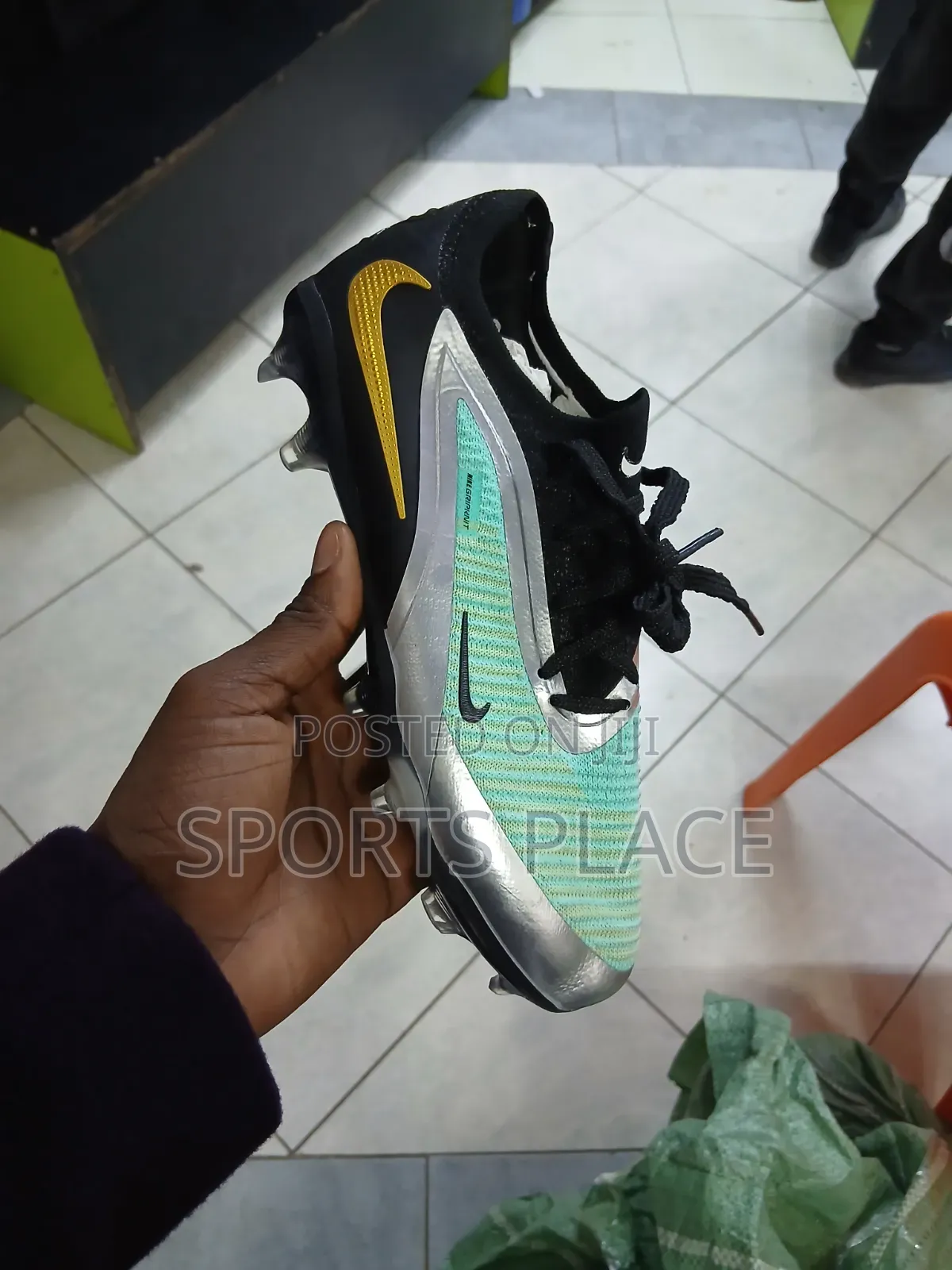 Nike Phantom GX 6 Boots in Kids