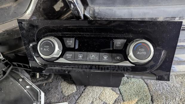 Nissan Serena C27 AC Controller