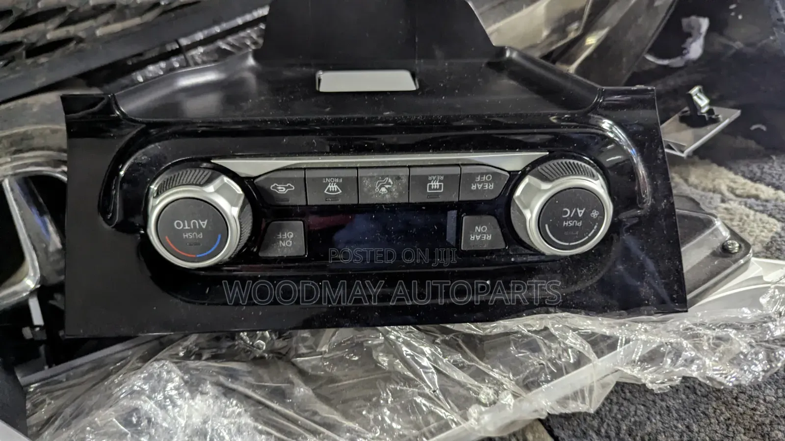 Nissan Serena C27 AC Controller
