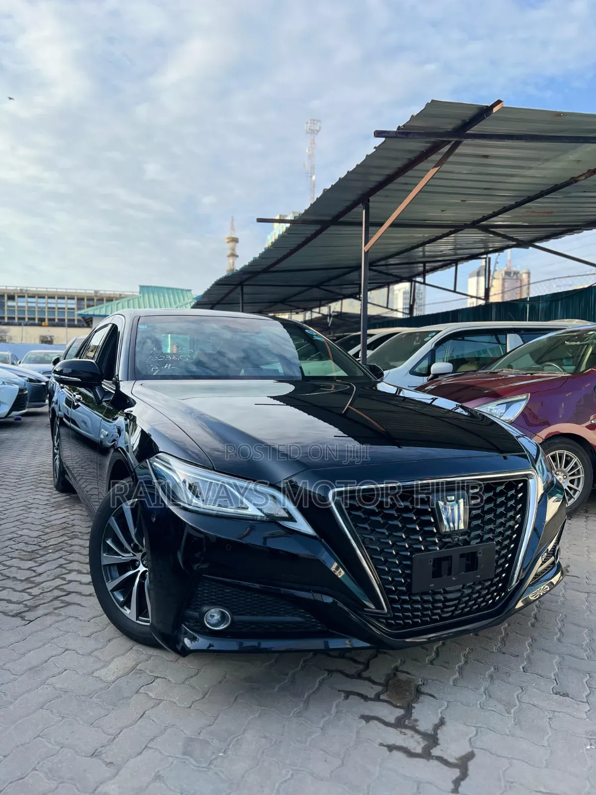 Toyota Crown 2018 Black