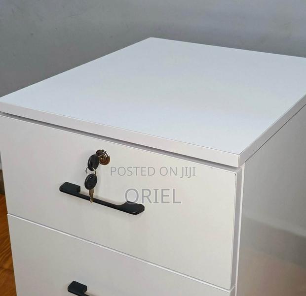 3-Drawer Office Filing Cabinet : Mobile Filing Cabinet - thumbnail 3