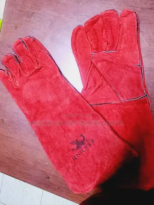 Durable Red Hand Protective Gloves