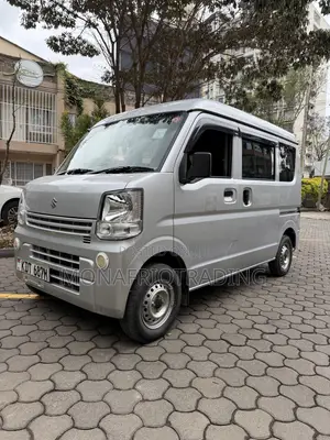Suzuki Every Wagon 2018 Silver