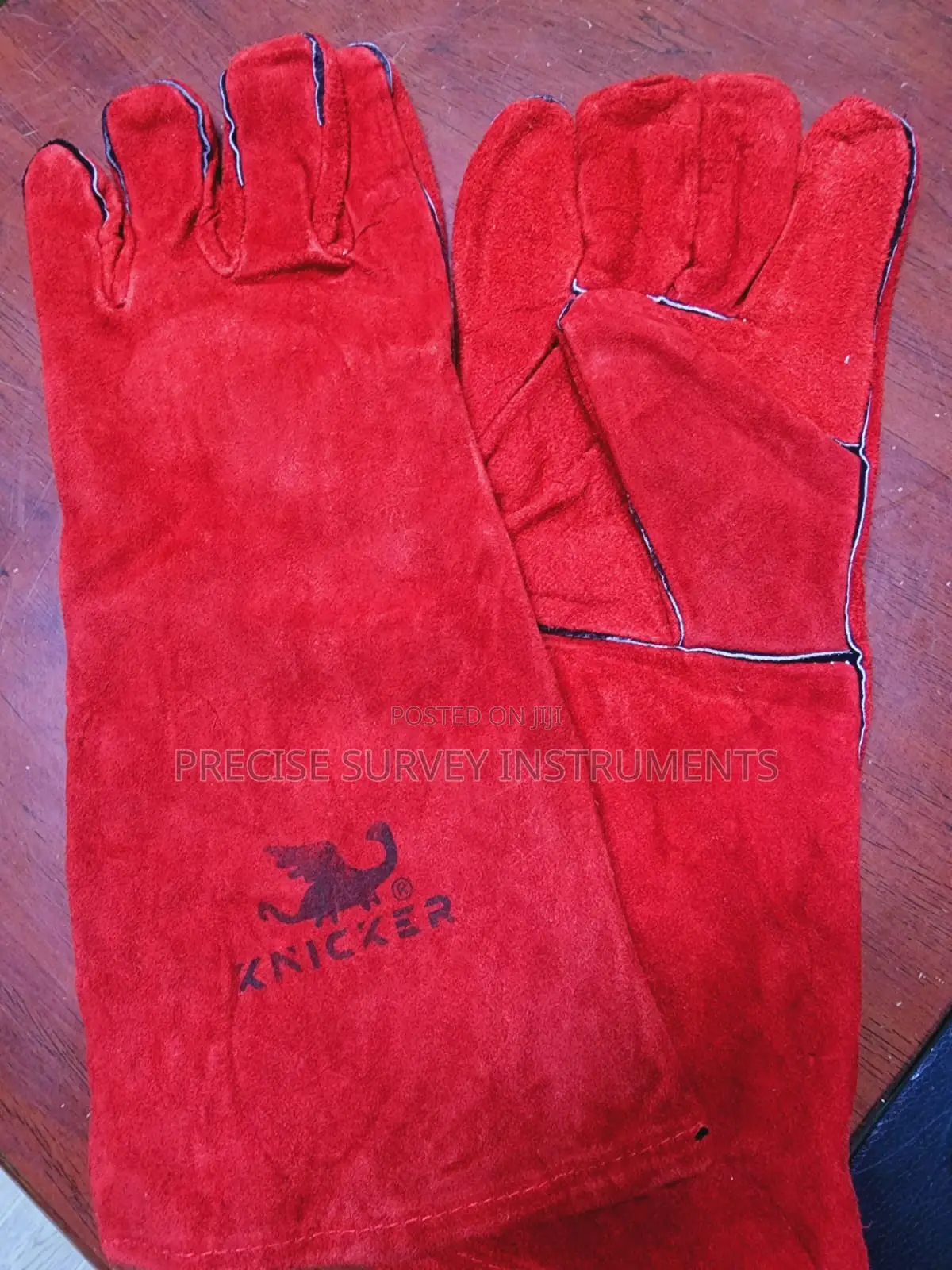 Durable Red Hand Protective Gloves