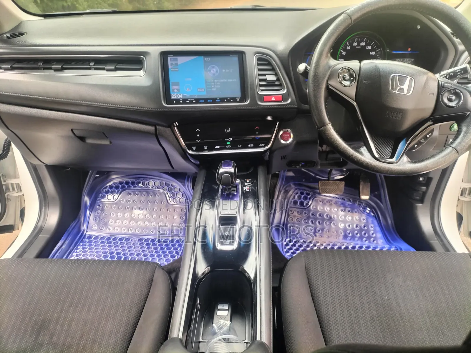 Honda Vezel 2015 White