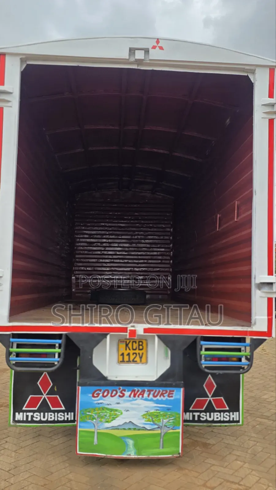 Mitsubishi Fh 215 2015 White