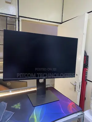 Dell 24inches Monitor Edge to Edge