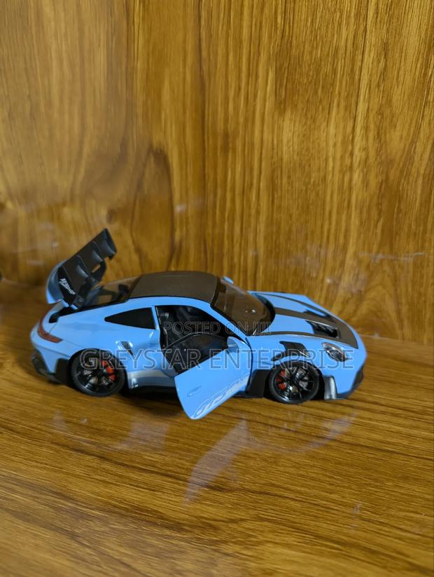 Diecast Model Car Kit Porsche GT3 RS Model Collection Gift Size 1:24