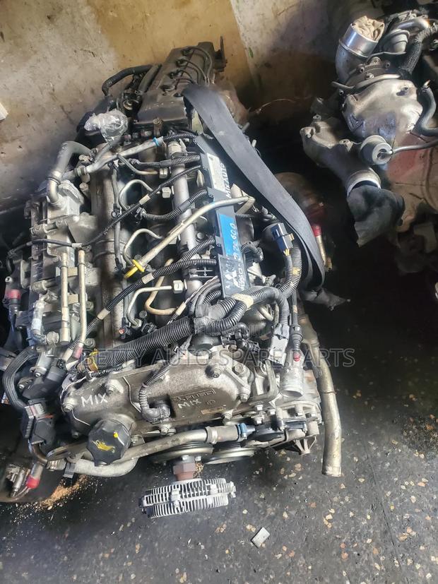 Isuzu 4p10 Compelete Engine - thumbnail 4