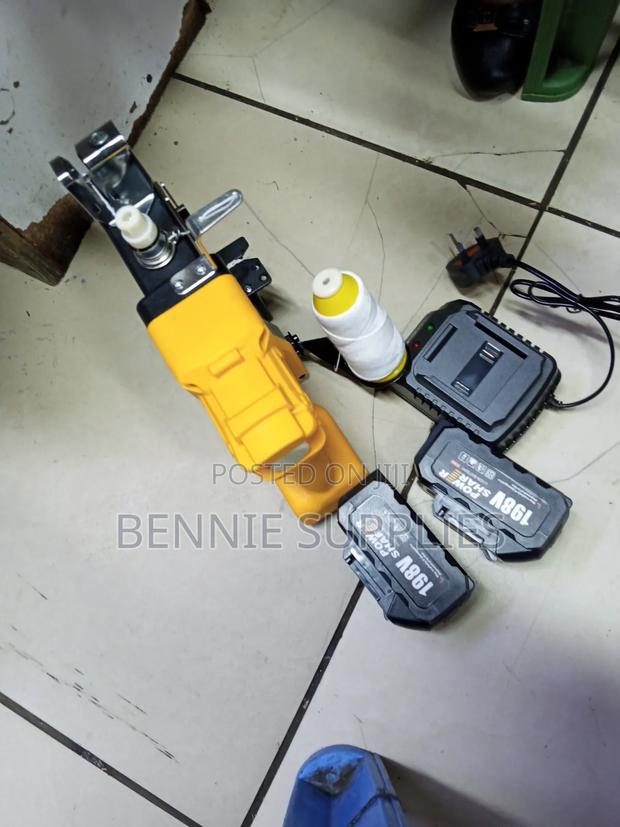 198v Rechargeable Bag Closer Machine - thumbnail 2