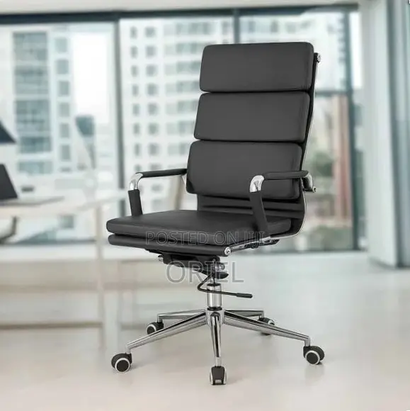 Office Chair : Padded High-Back PU Leather Swivel Seat