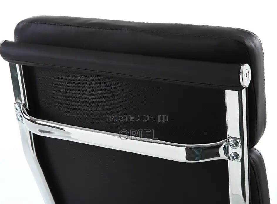 Office Chair : Padded High-Back PU Leather Swivel Seat