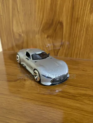 Diecast Model Car Mercedes AMG Vision GT Racing Super Car