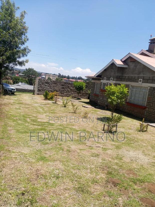 1/4 Acre Plot for Sale - thumbnail 3