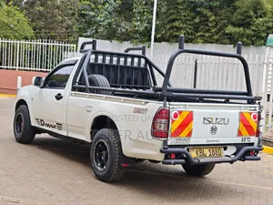 Isuzu D-MAX 2009 White