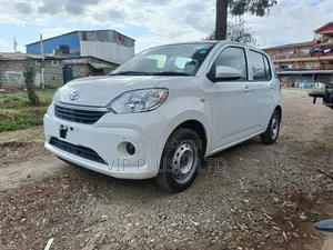 Toyota Passo 2019 White