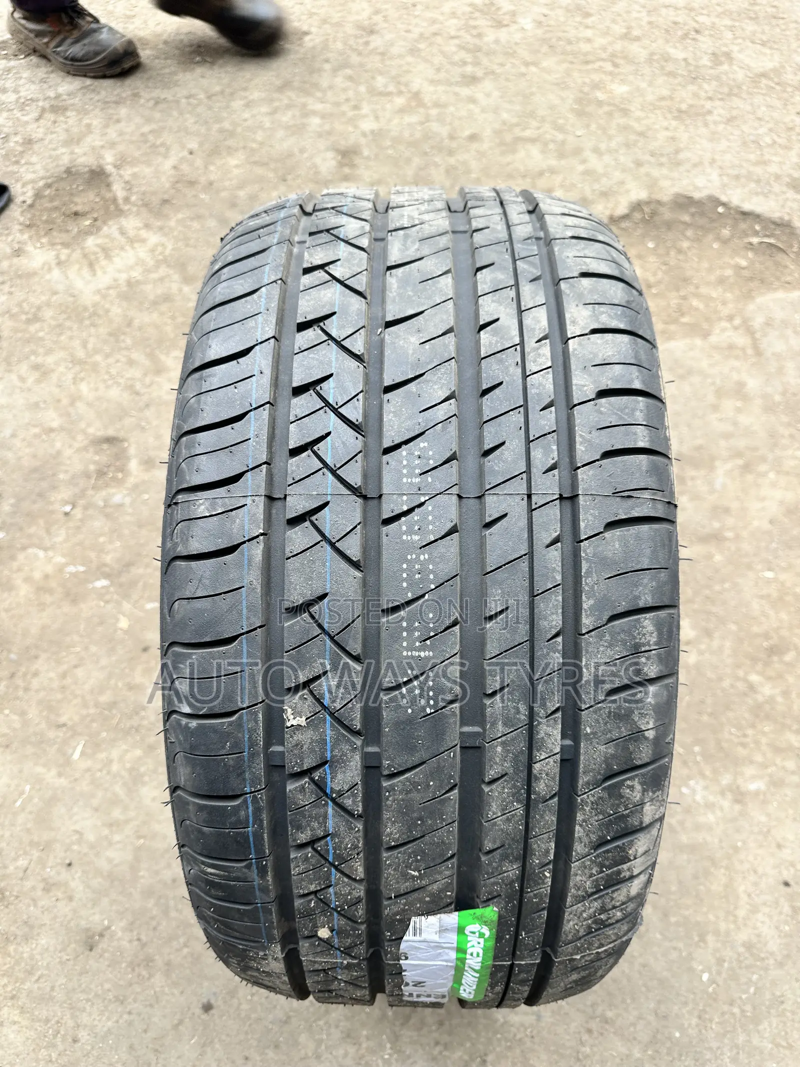 265/35r18 Grenlander